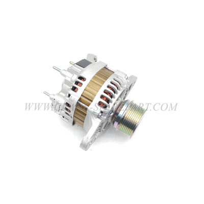 21401675 Máy phát điện phụ tùng động cơ cần cẩu với bộ điều chỉnh điện áp tích hợp