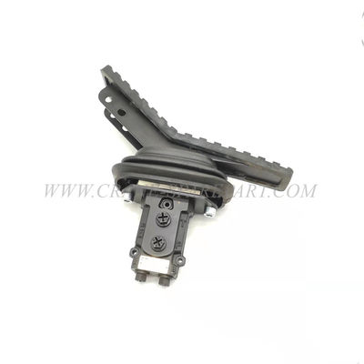 Bàn đạp van 12550520 cho cần cẩu SRC550C.4.1.7.4 SANY IOS9001